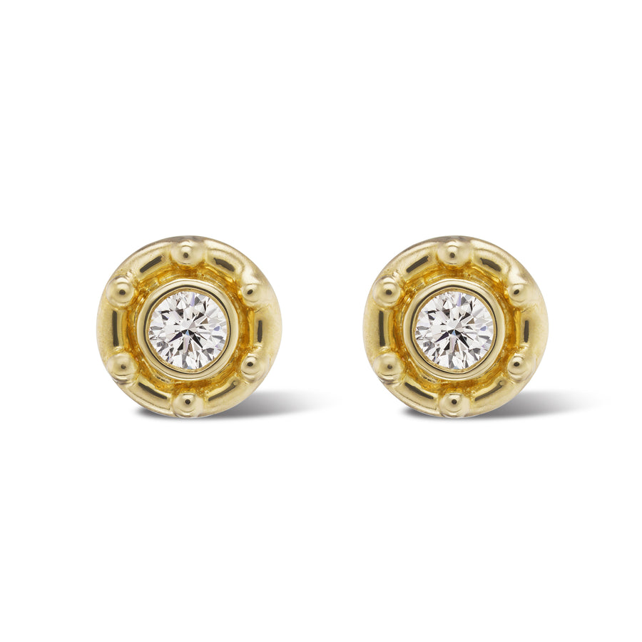 granuated diamond stud earrings in 18K yellow gold.