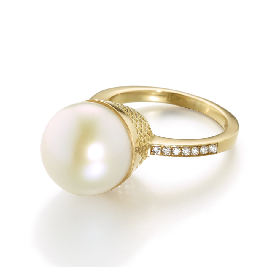 South Sea Pearl ring with diamonds set in 18K yellow gold